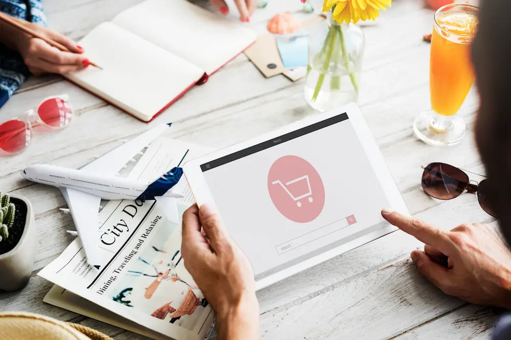 e-commerce-shop-online-homepage-sale-concept
